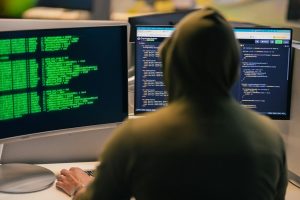 https://dziennikinfo.pl/falszywy-glos-prawdziwe-straty-nowa-era-cyberatakow/