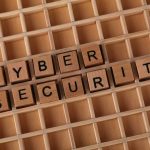 cyberbezpieczenstwo-zaczyna-sie-zanim-powstanie-pierwsza-linia-kodu